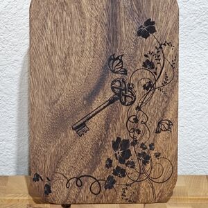 Handcrafted Artistan Laser-Engraved Walnut Cutting Board Butterfly & Key Design